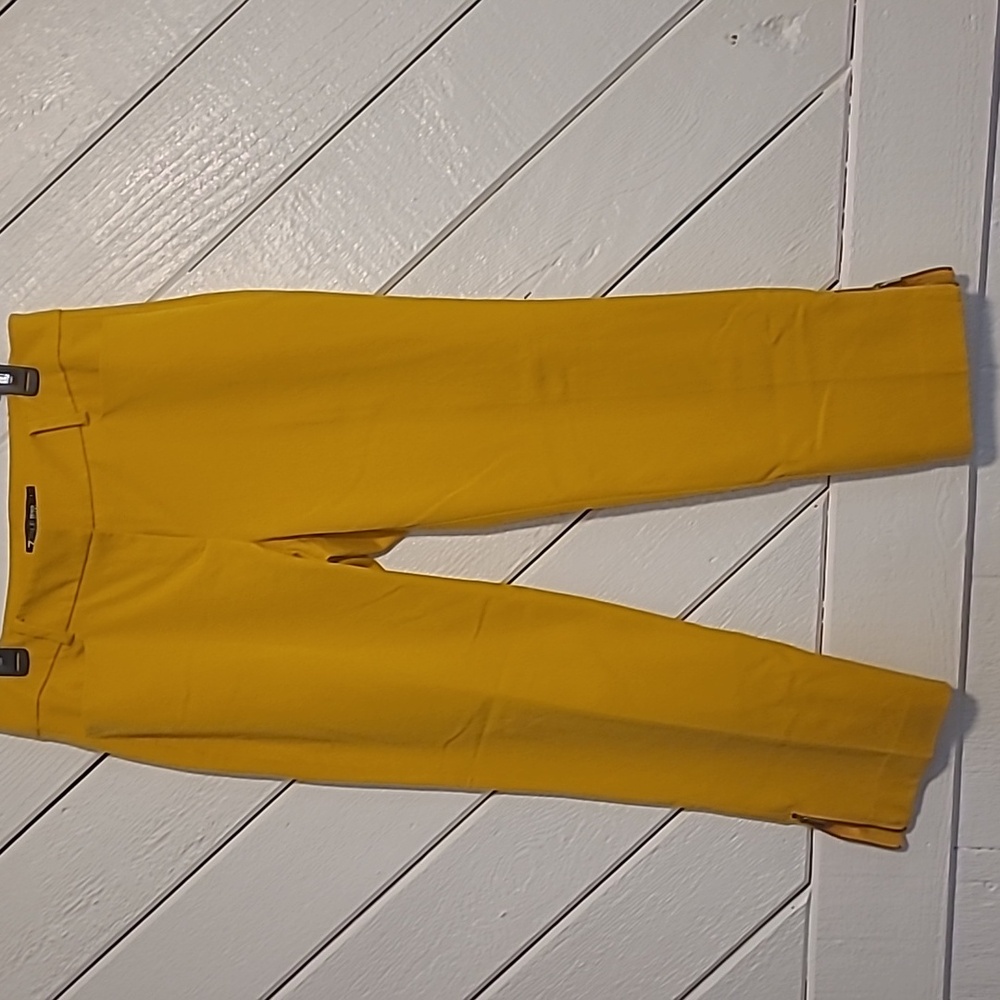 7th Avenue New York and Co Womans size 8 pants inseam 26inch